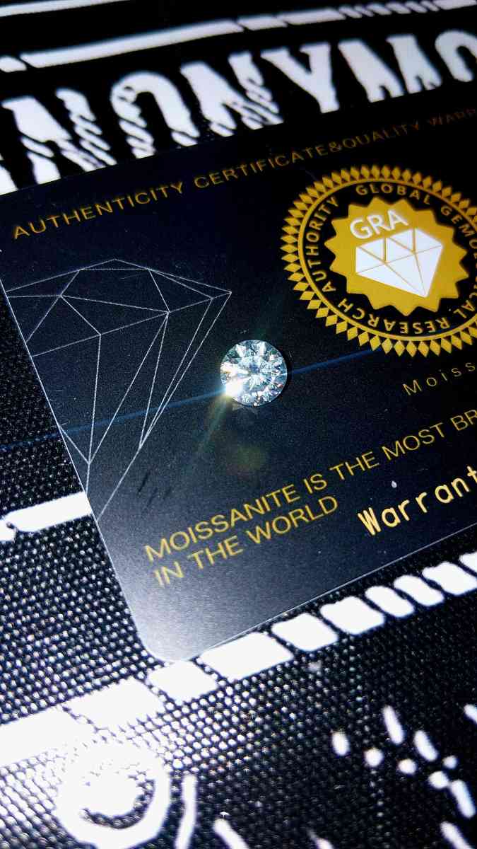 1ct VVS1 D brilliant moissanite certified - Knoxville, Tennessee - FleaMarketBay