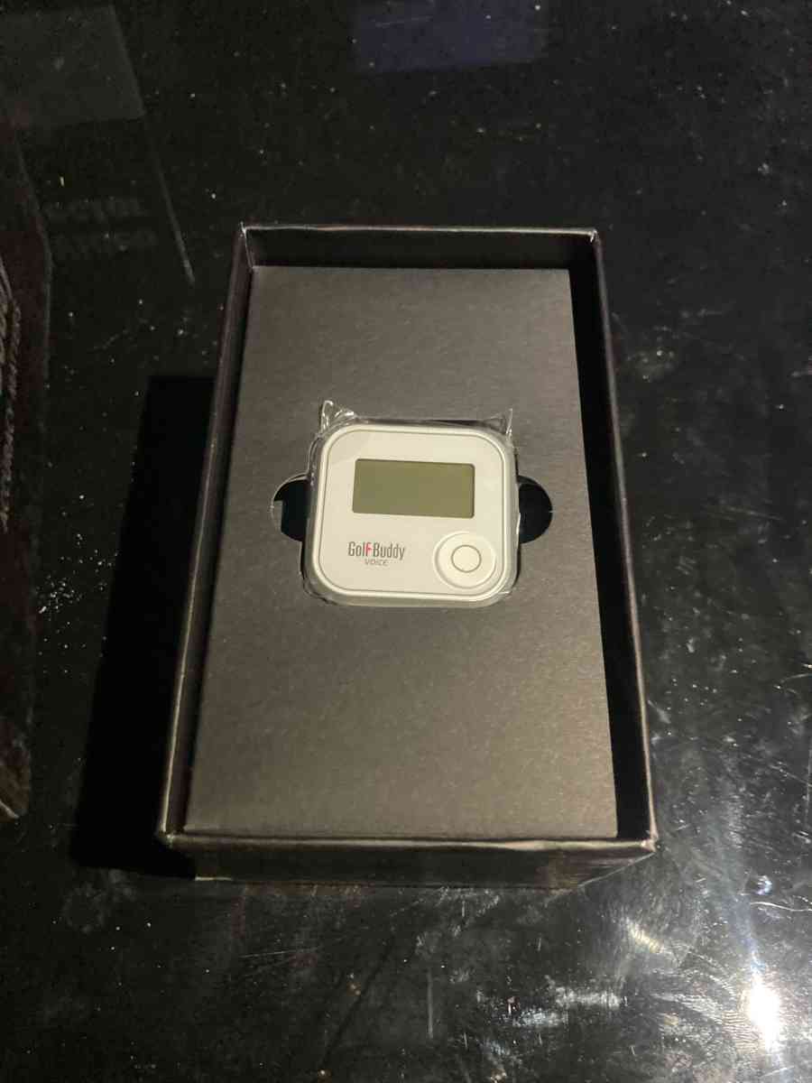GolfBuddy Voice GPS Rangefinder - Essington, Pennsylvania - FleaMarketBay