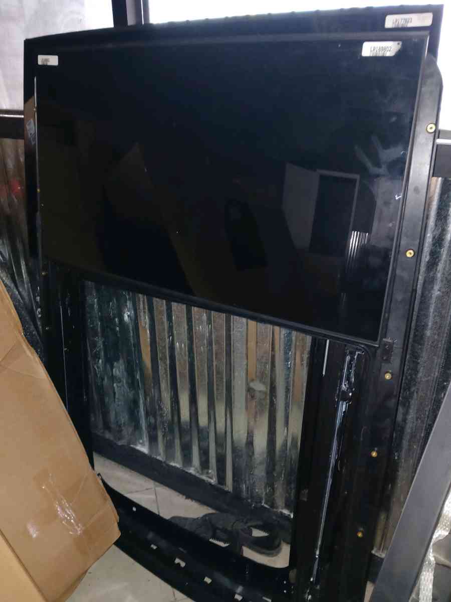 range rover windshield  back gate sunroof - Houston, Texas - FleaMarketBay