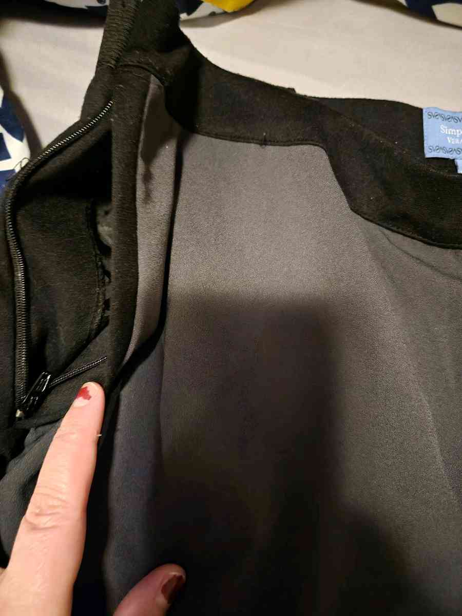 NWOT VERA WANG SimplyVera active pants size XL - New Baltimore, Michigan - FleaMarketBay