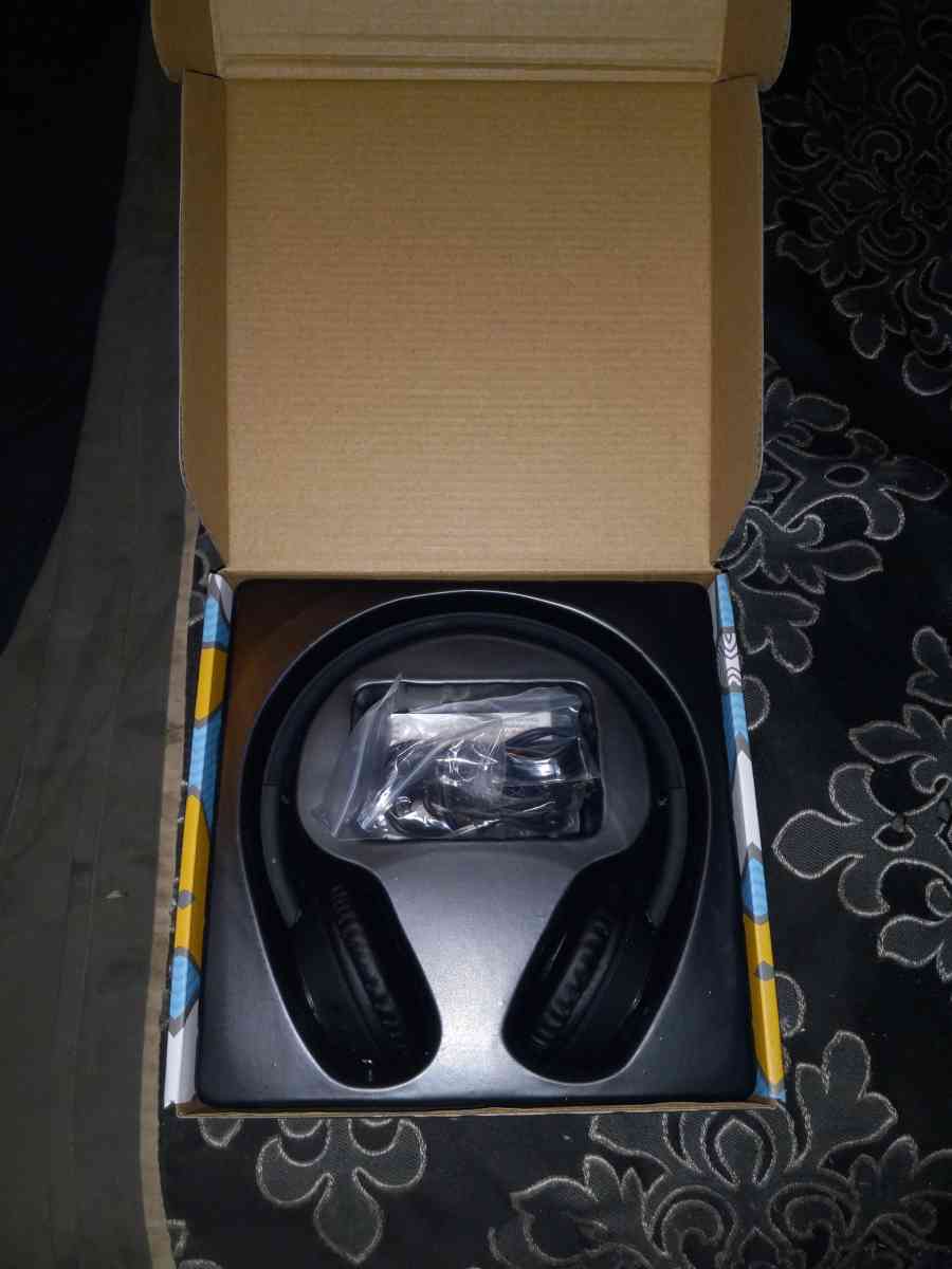 Beebop wireless headphones with Bluetooth connection - Jackson, Mississippi - FleaMarketBay