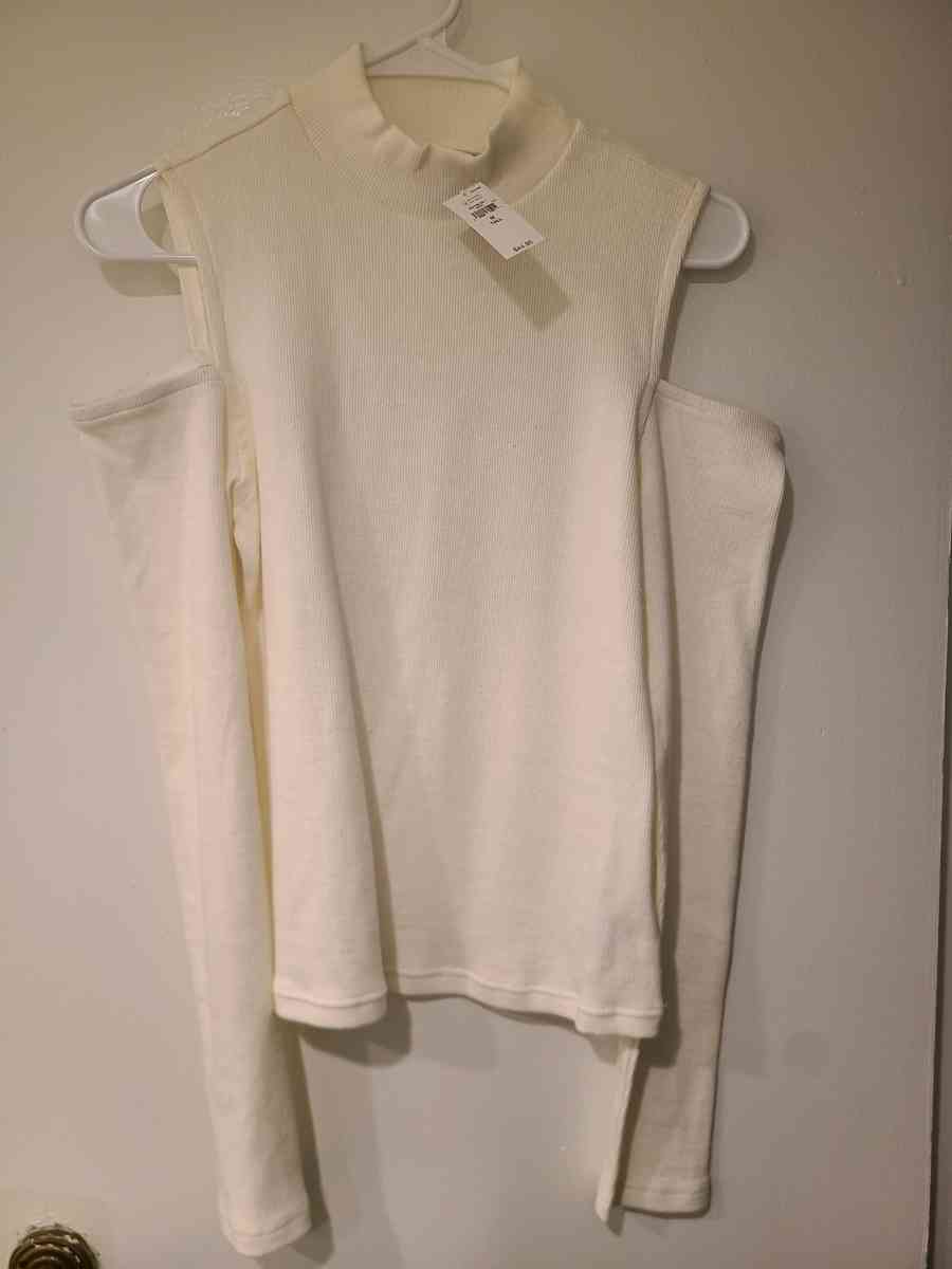 Gap white peekaboo shoulder mock neck top - Pima, Arizona
