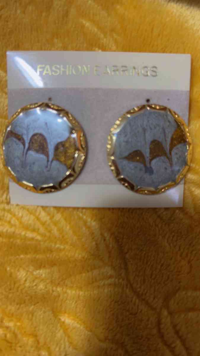 vanity things - Alicia, Arkansas - FleaMarketBay