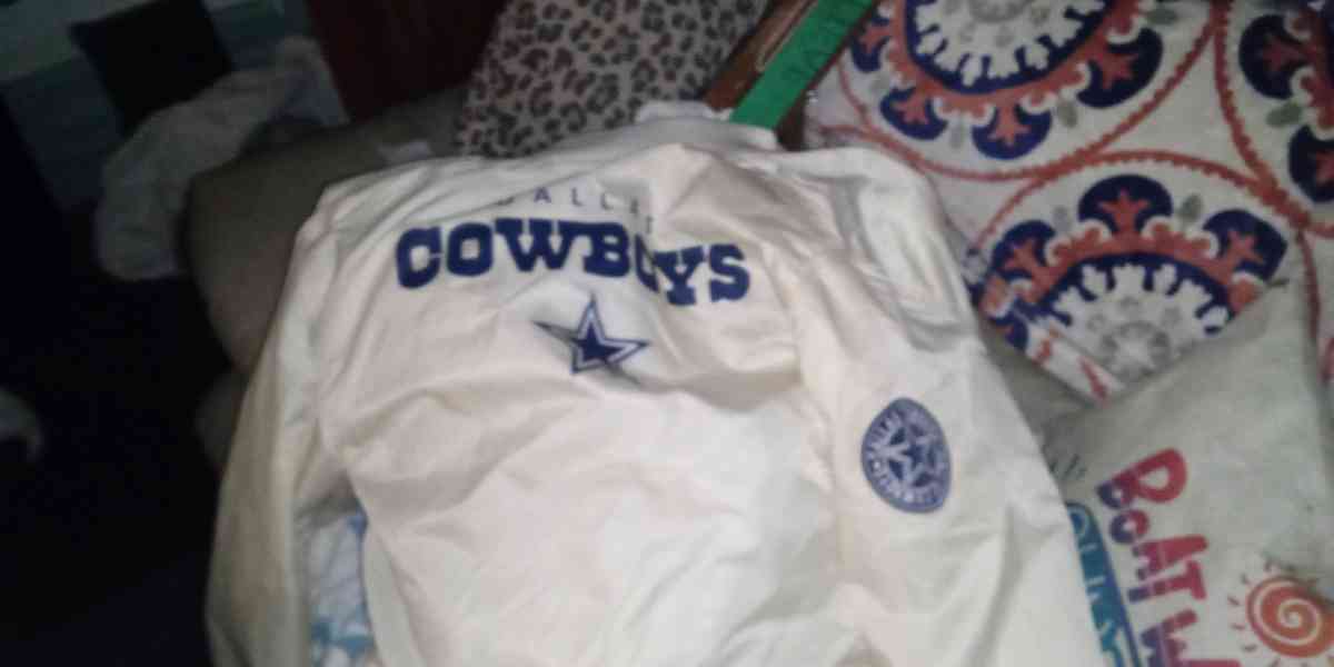 Dallas cowboys jacket - Eucha, Oklahoma