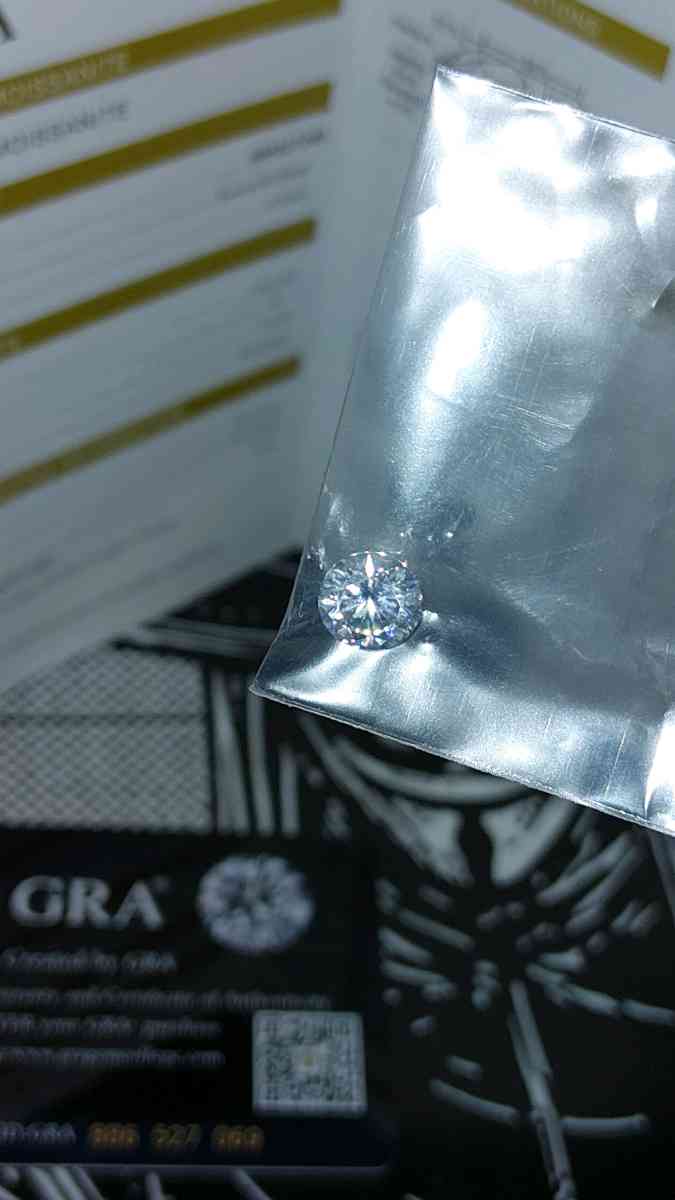 1ct d vvs1 moissanite with certificate - Knoxville, Tennessee - FleaMarketBay