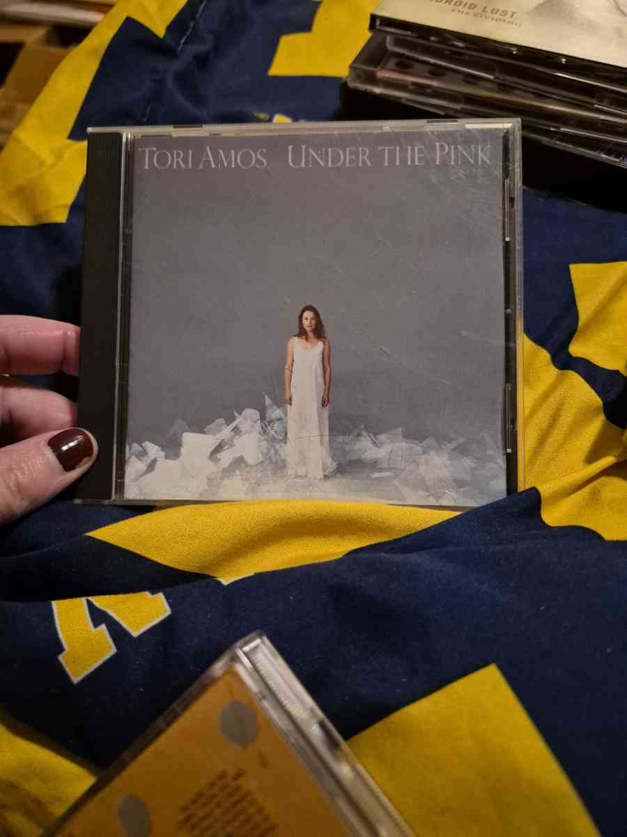 USED Tori Amos UNDER THE PINK CD - New Baltimore, Michigan