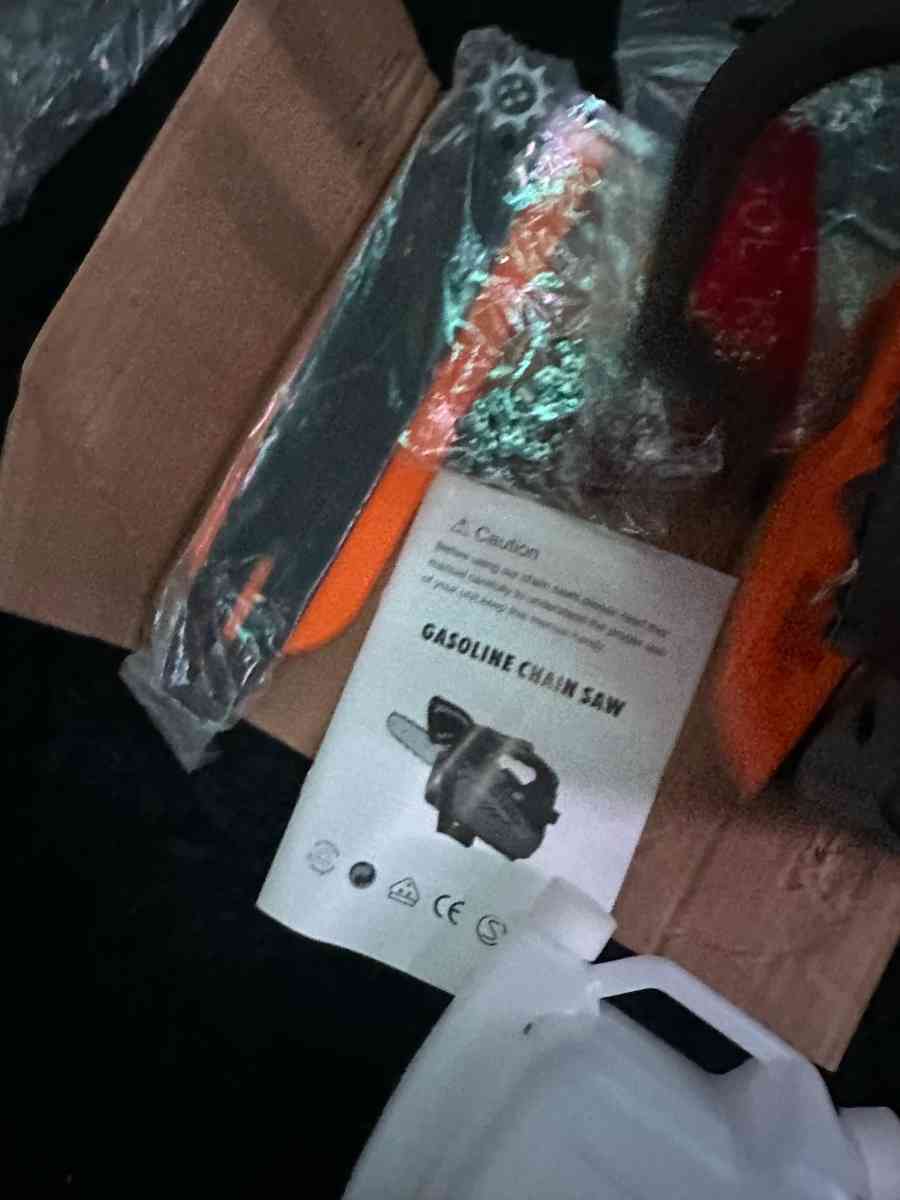 brand new chainsaw - San Bernardino, California - FleaMarketBay