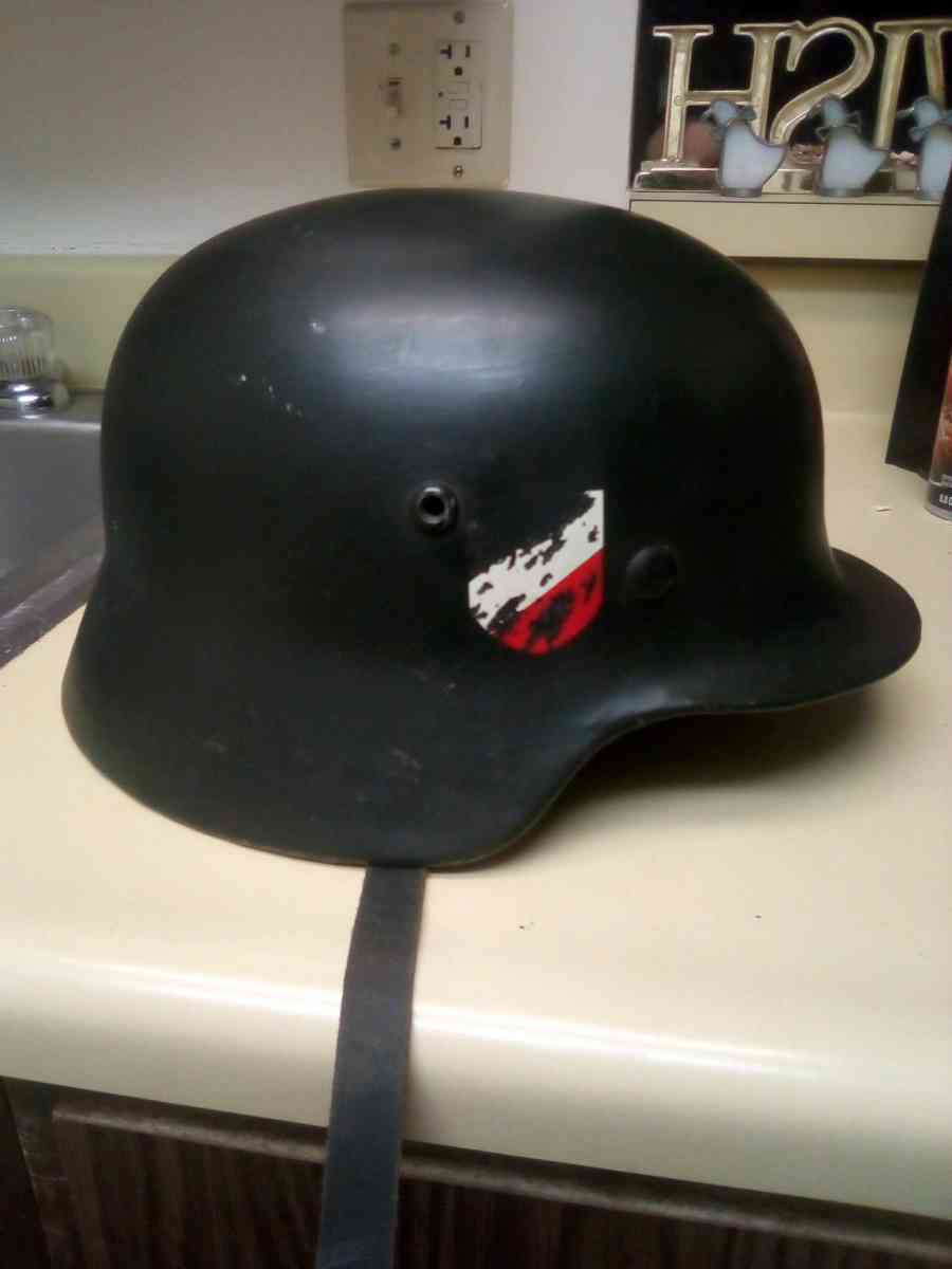 world war II German heare helmet - Springfield, Ohio