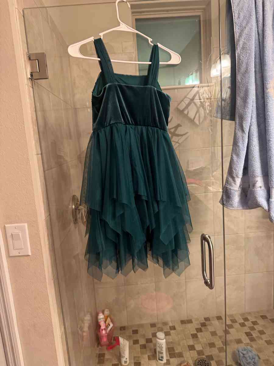 Green sequin dress - Winter Garden, Florida - FleaMarketBay