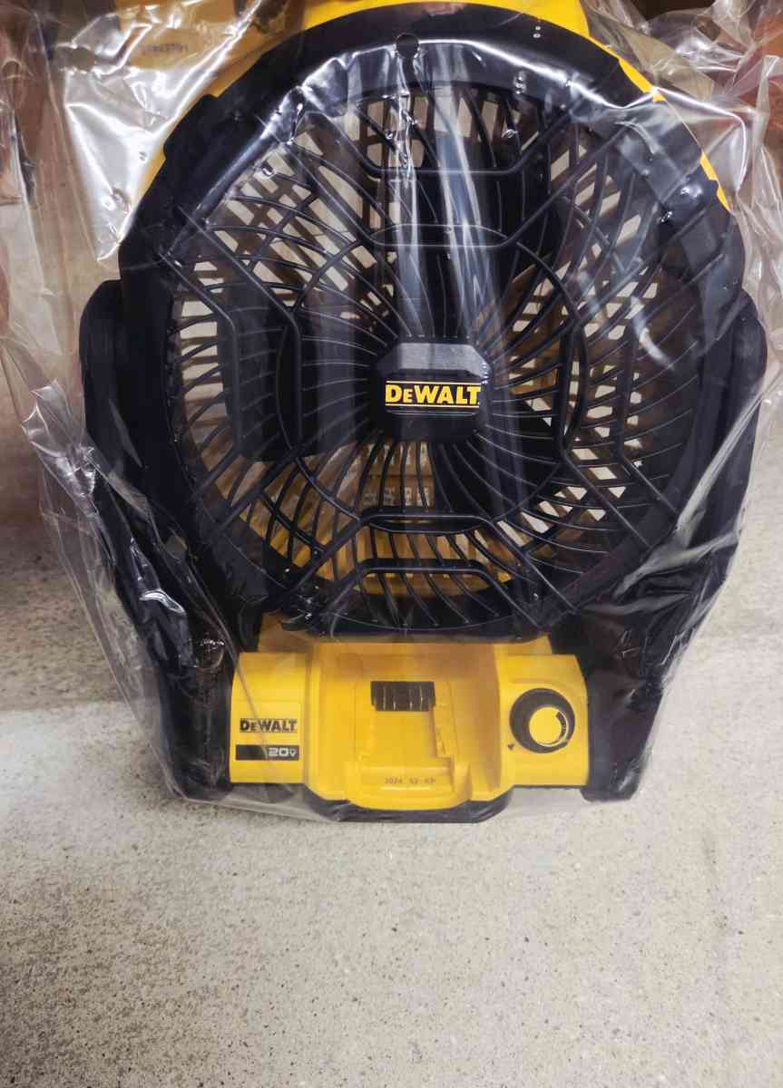 DEWALT 8in 20 Volt IndoorOutdoor  Jobsite Fan - Falls Church, Virginia - FleaMarketBay