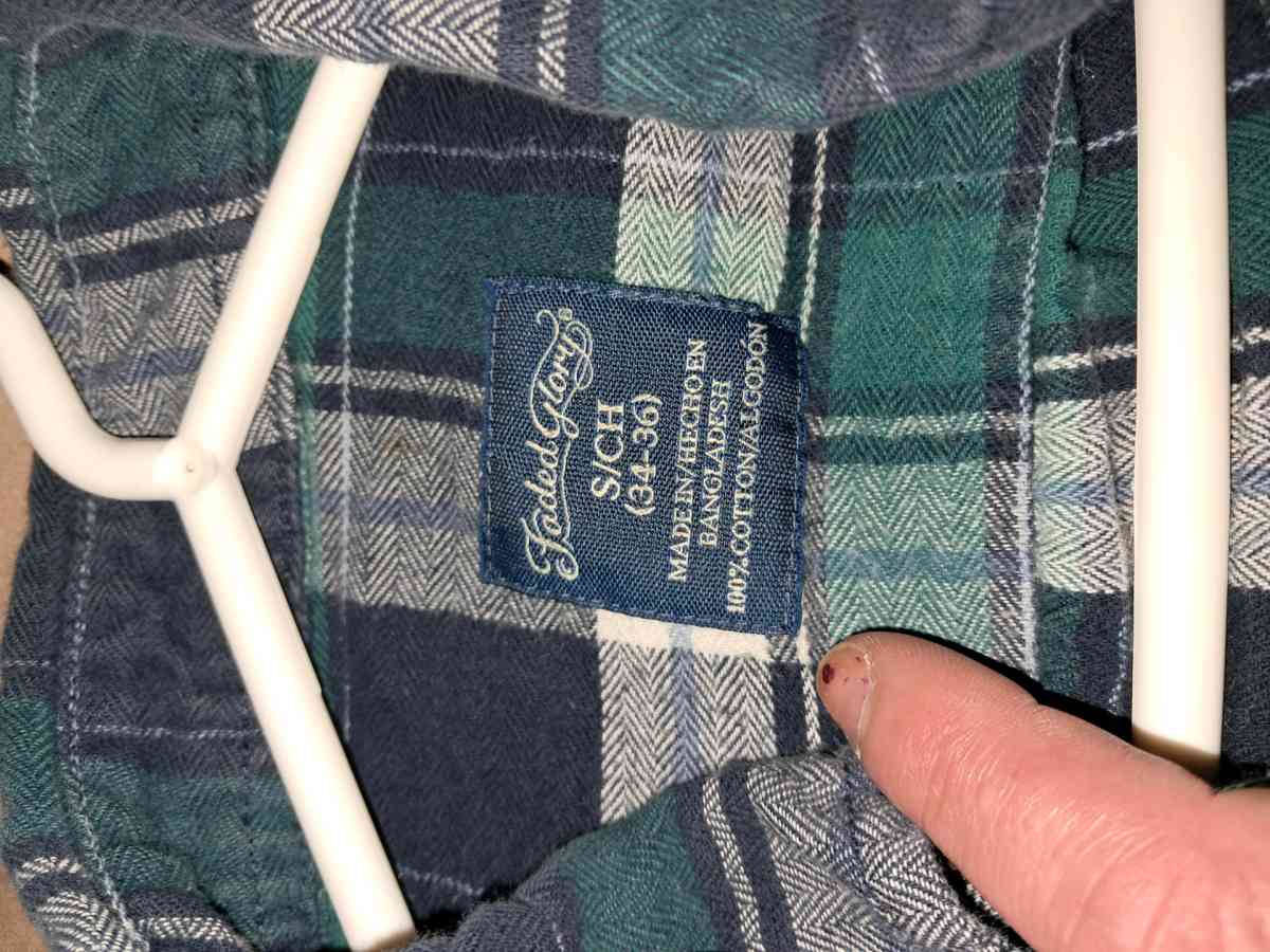 Ladies green flannel button up long sleeve shirt - Athens, Tennessee - FleaMarketBay