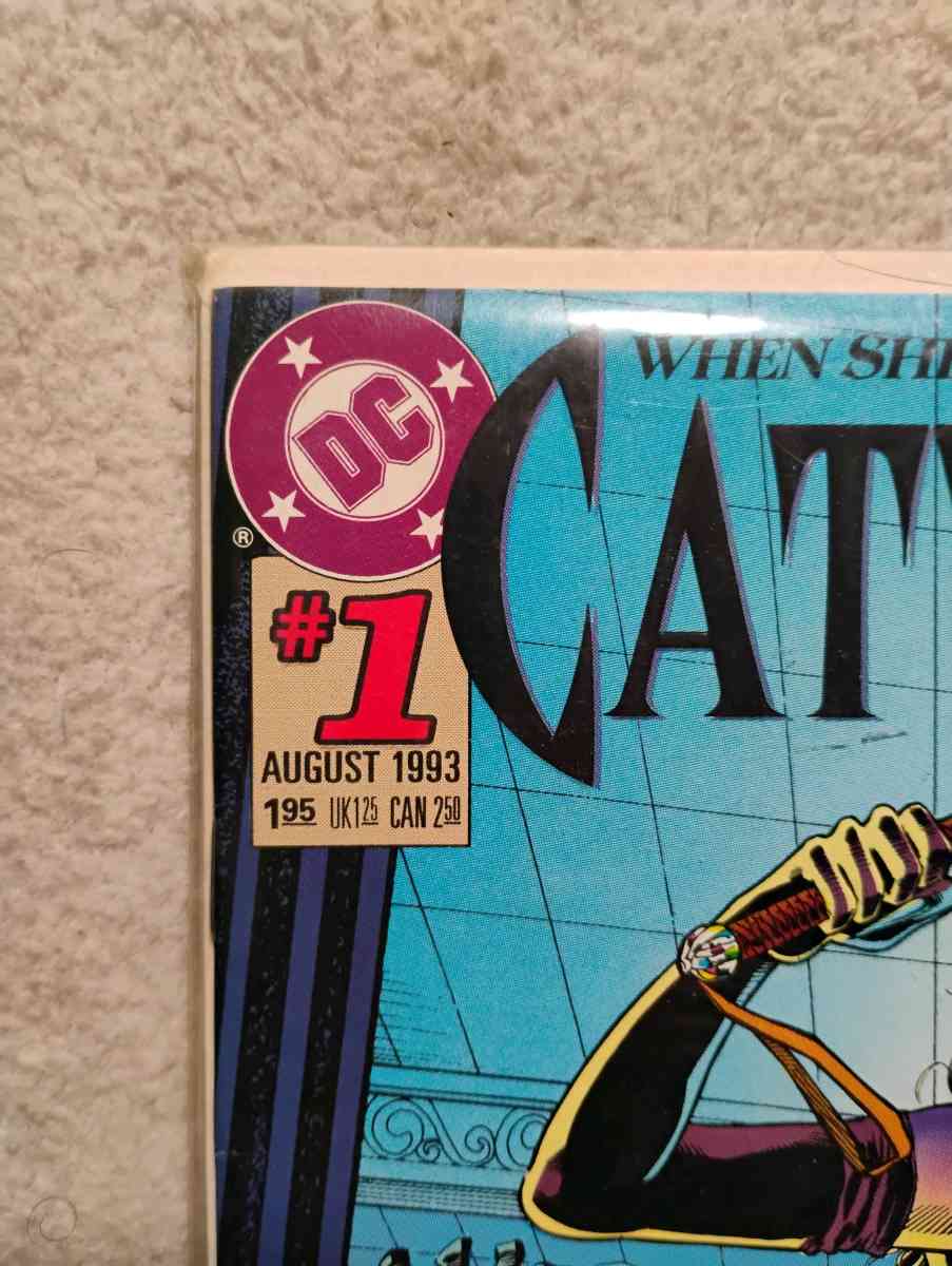 Catwoman issue 1 93 signed - Denver, Colorado - FleaMarketBay
