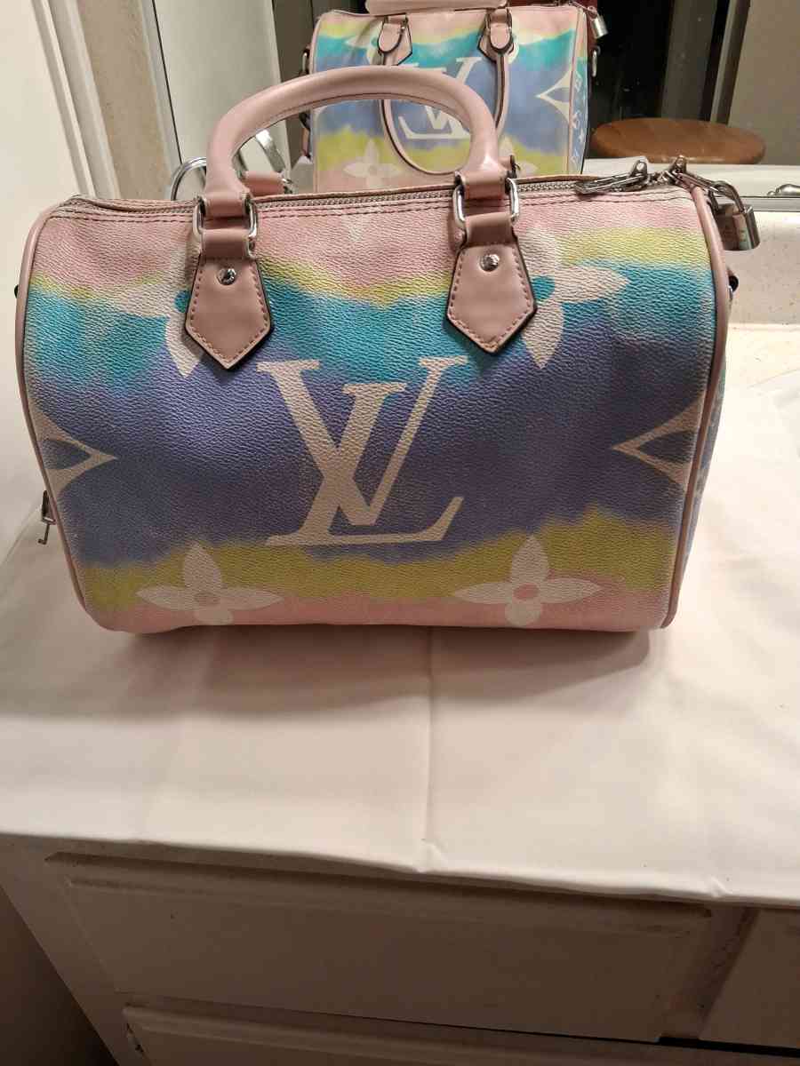 Speedy Escale Monogram 30 - Ontario, California - FleaMarketBay