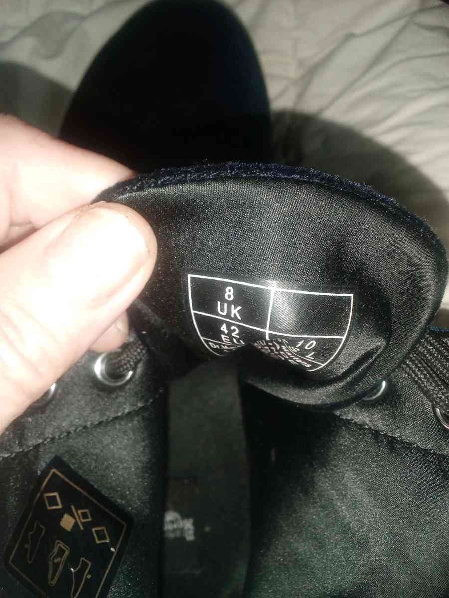 Dr martens blue velvet boots - Wagoner, Oklahoma - FleaMarketBay