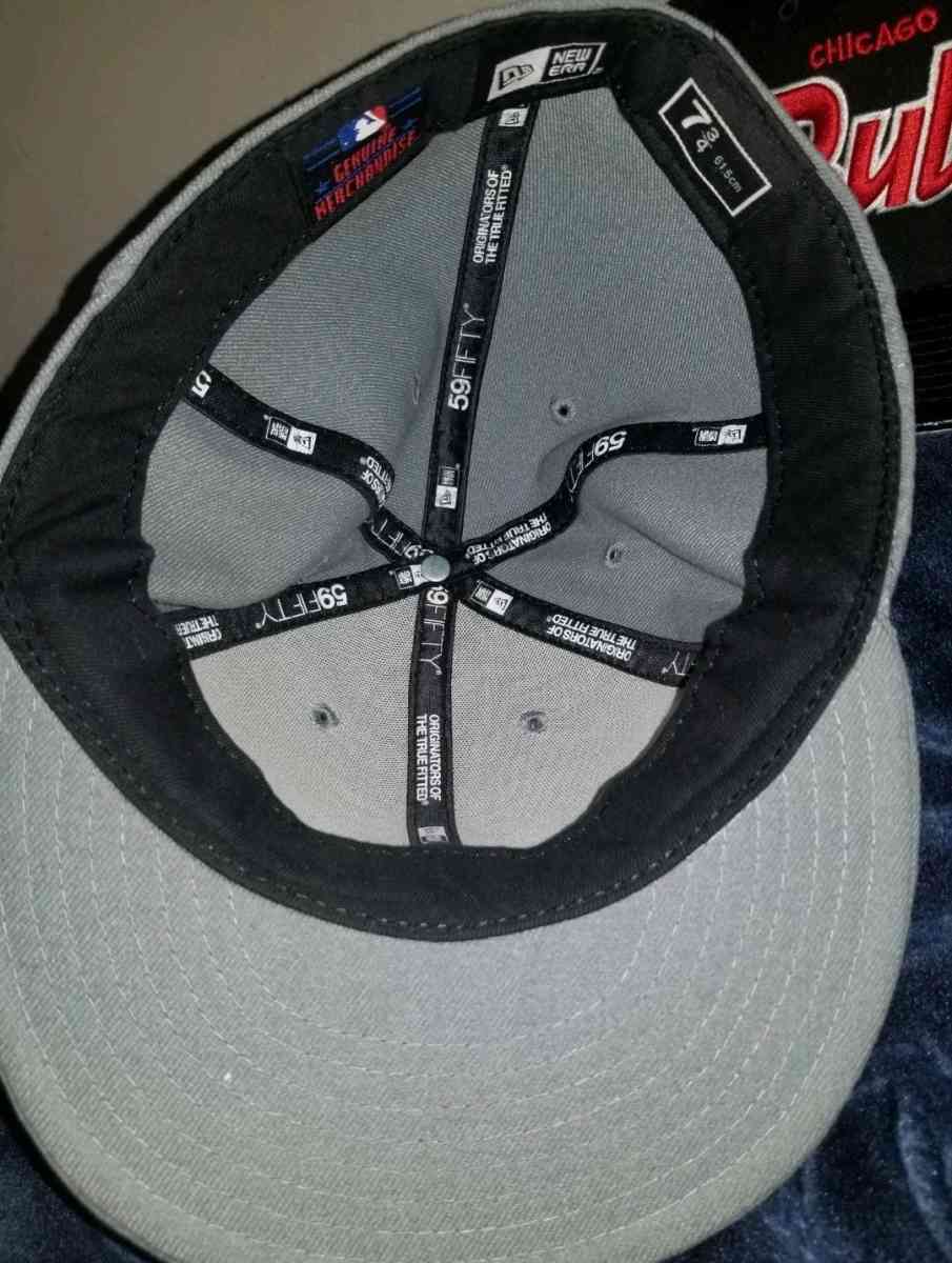 Lot of 3 Basketball Caps Chicago Bulls Pirates Chicago Bulls - Chicago Ridge, Illinois - FleaMarketBay