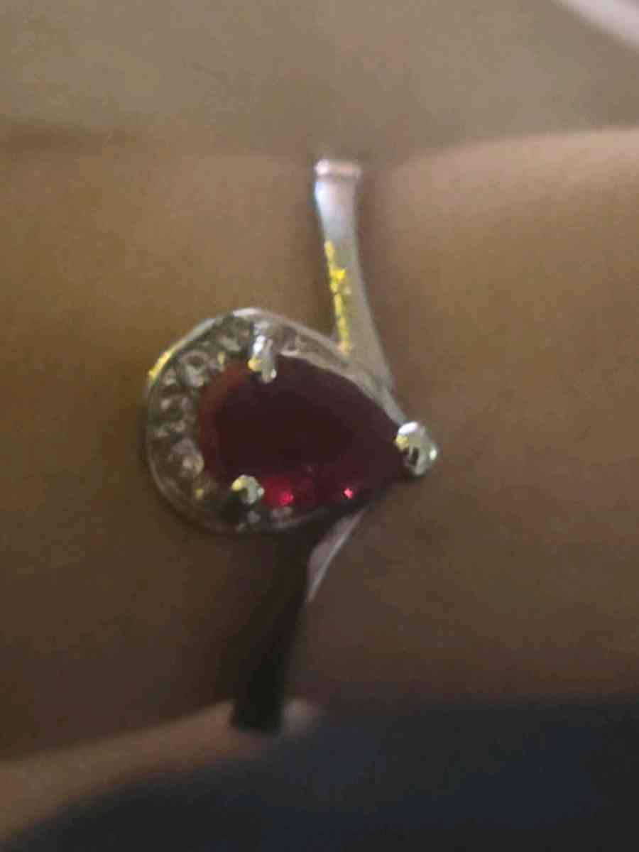 ring and earrings - San Antonio, Texas - FleaMarketBay