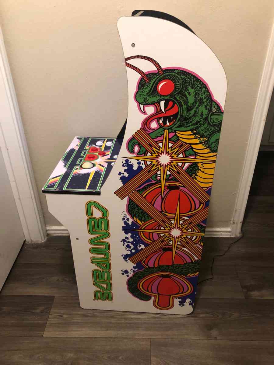 Arcade Centipede Game Console - Waxahachie, Texas - FleaMarketBay
