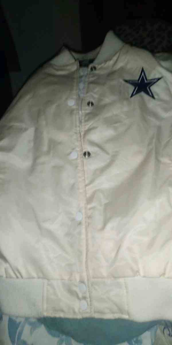Dallas cowboys jacket - Eucha, Oklahoma - FleaMarketBay