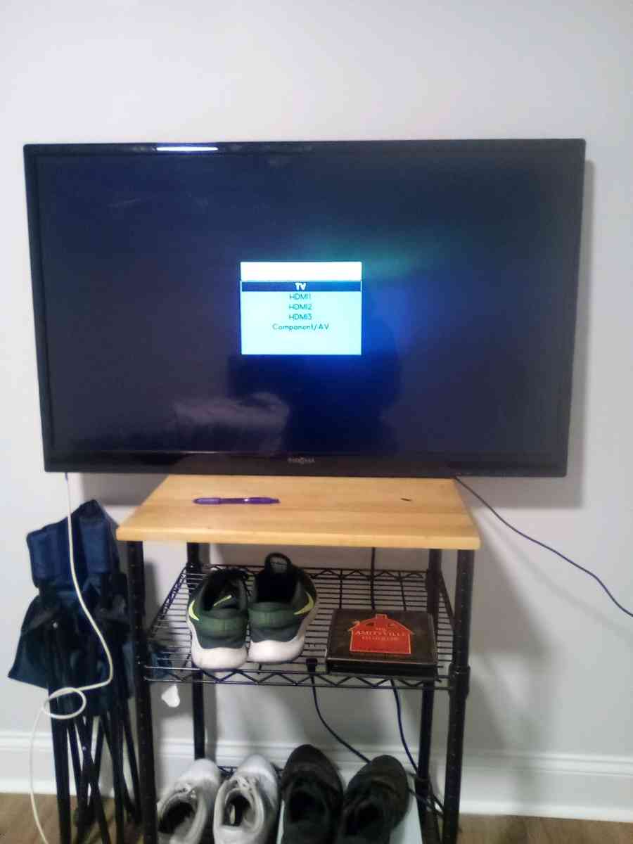 insignia TV 40 inch - Madison, Tennessee - FleaMarketBay