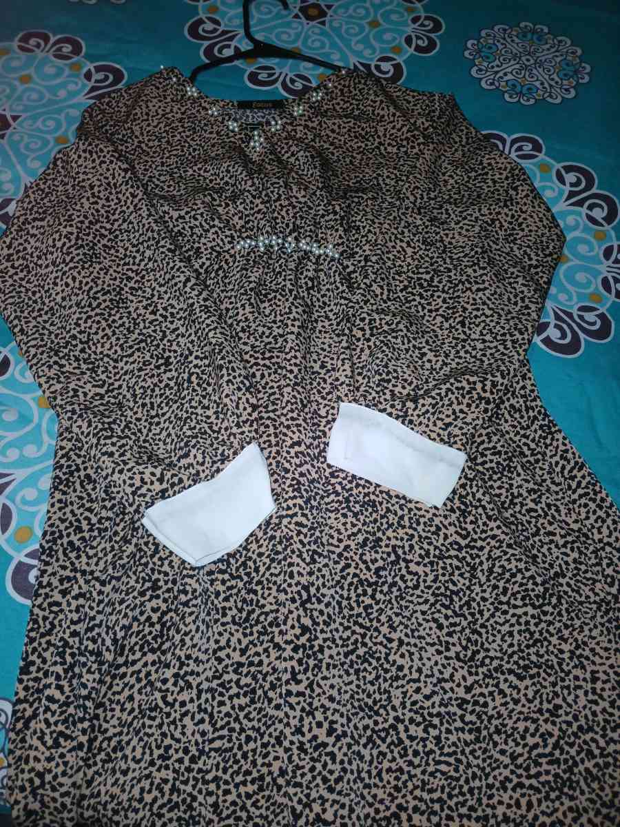 a shirt with leopard print with stones on weast - Brentwood, New York - FleaMarketBay