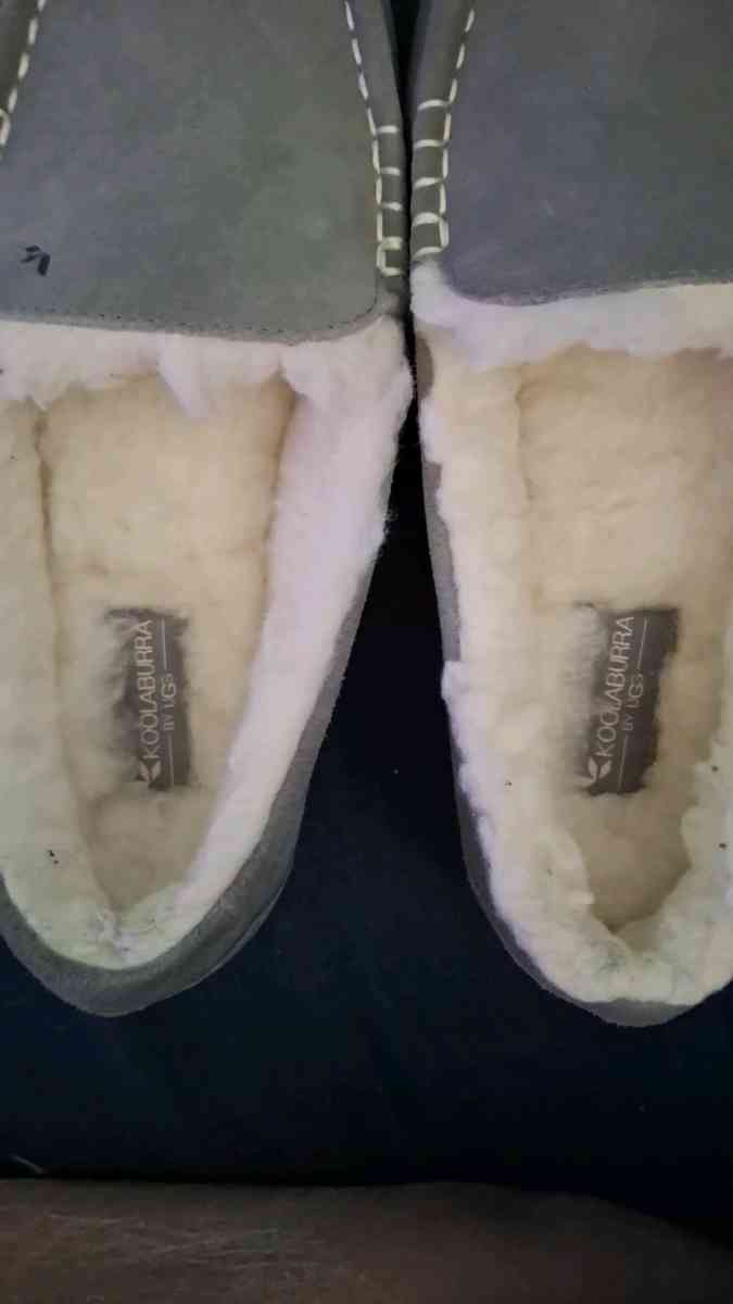 Koolaburra by UGG moccasins - Myrtle Beach, South Carolina - FleaMarketBay