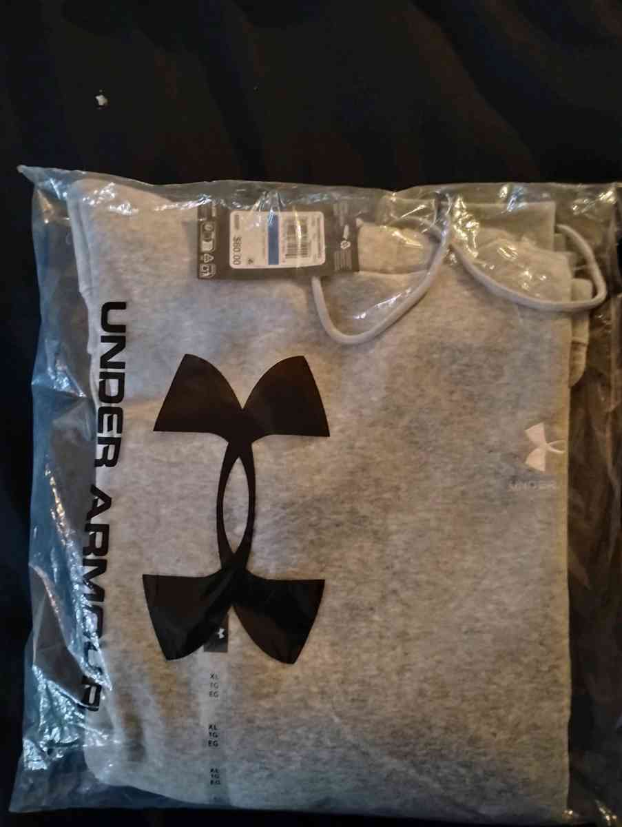 grey under armour hoodie extra large - Denver, Colorado