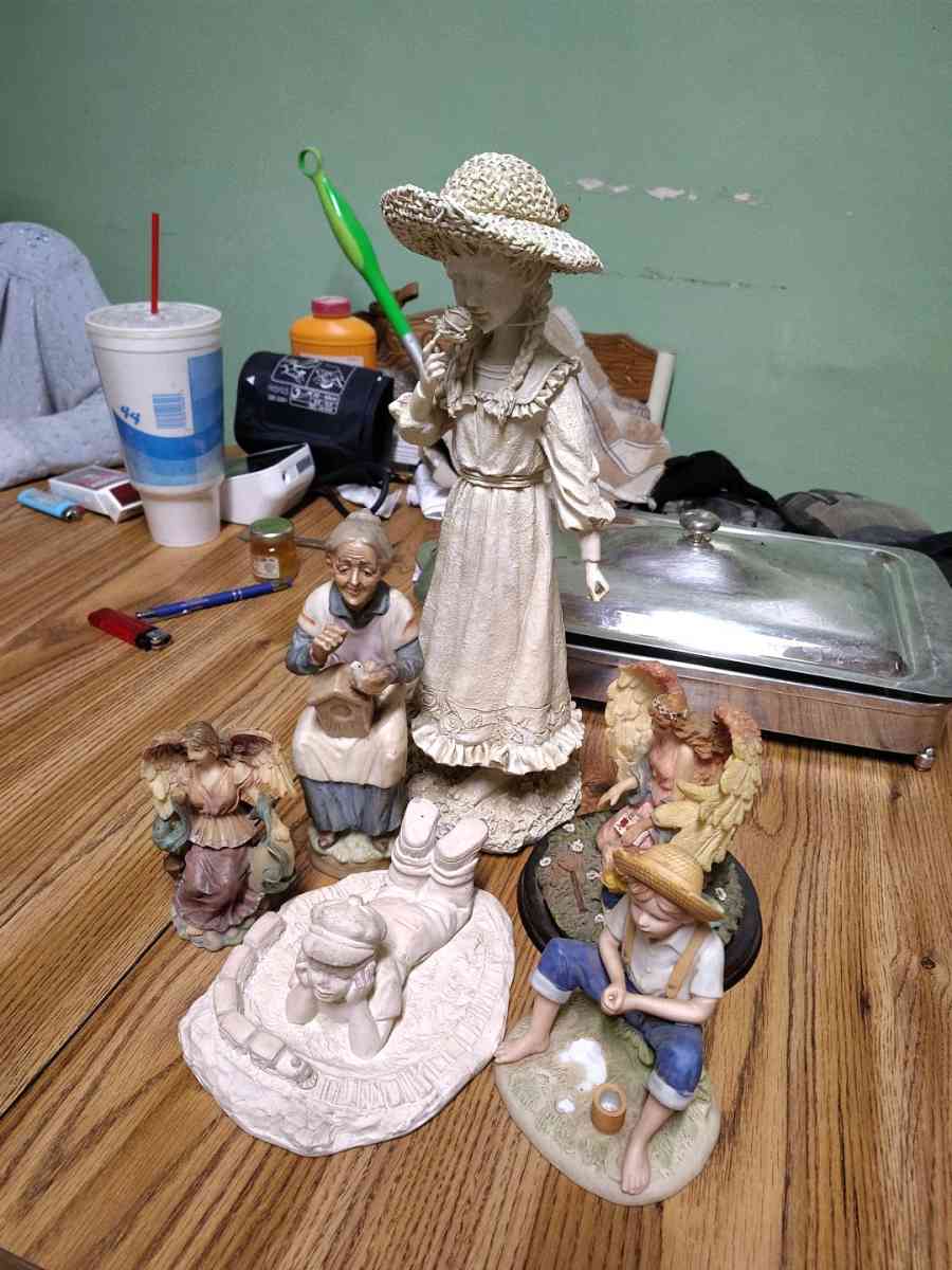 Happy New Year clearance sale 6 figurines for one price