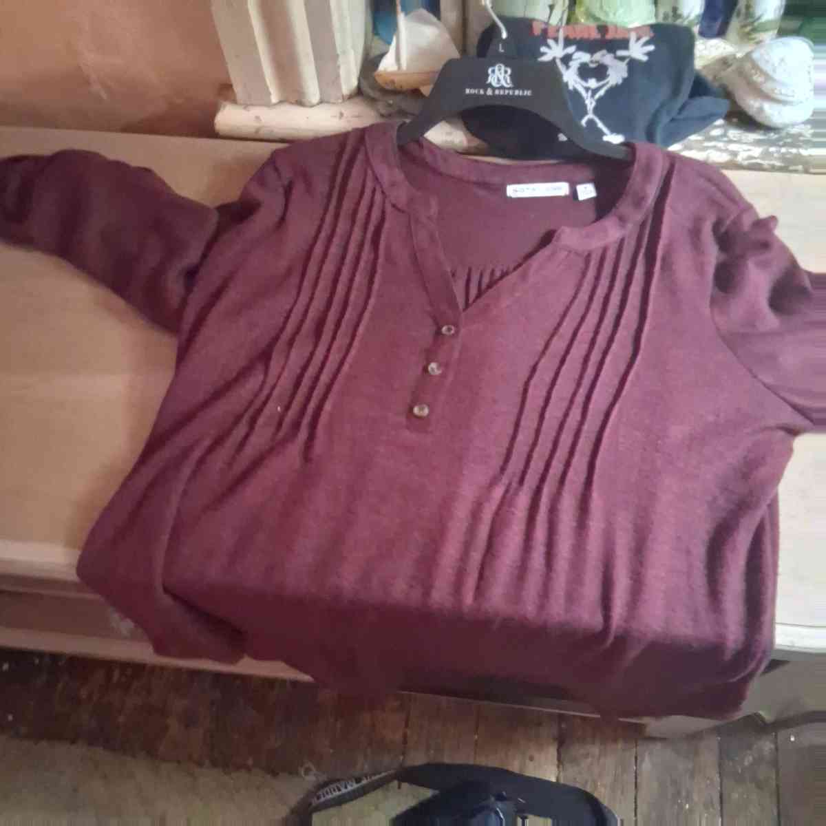 Brand new nwver worn - Pottsville, Pennsylvania - FleaMarketBay