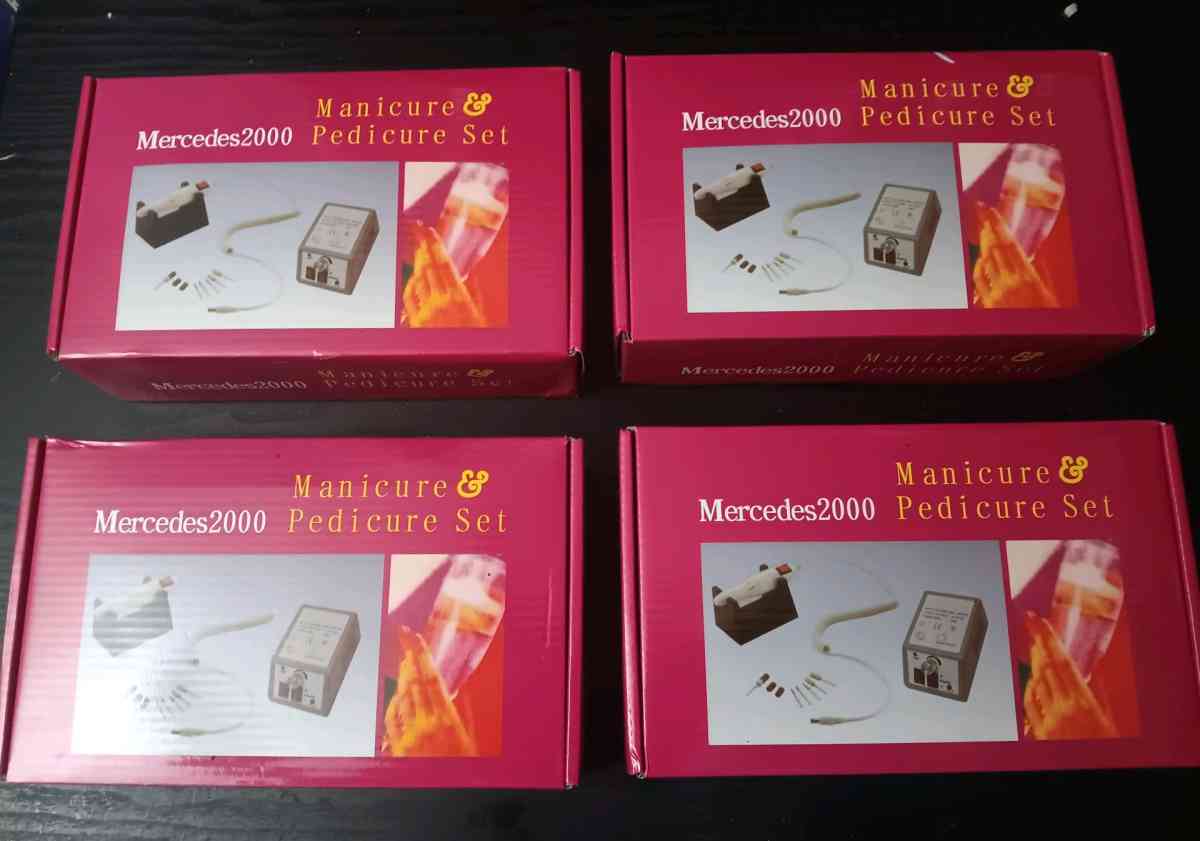 MERCEDES 200O MANICURE PEDICURE SET - Bronx, New York - FleaMarketBay