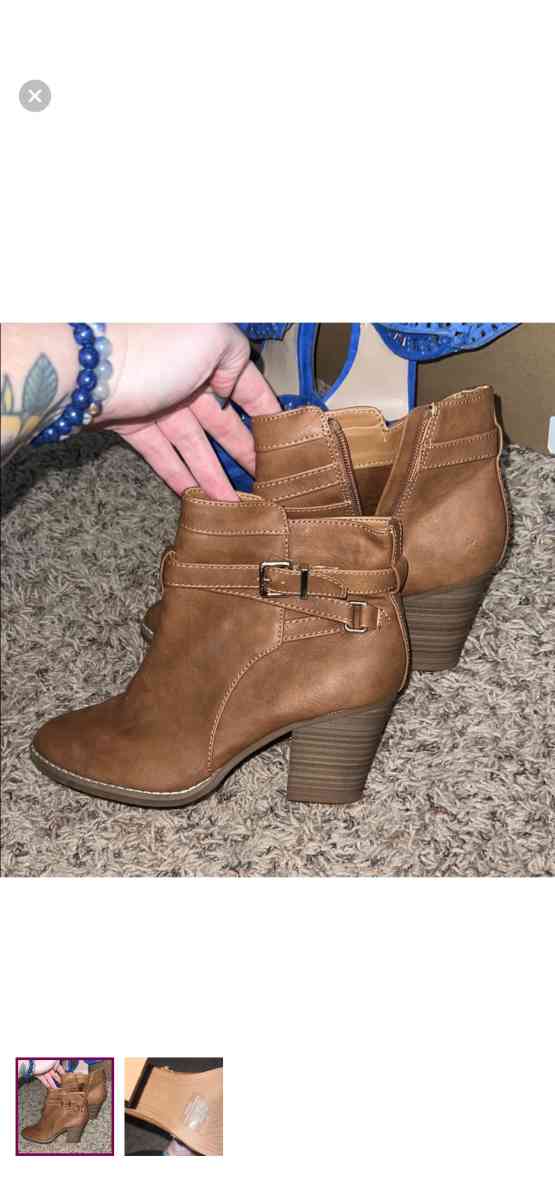 Express Brown Leather Ankle Booties - Lithia Springs, Georgia