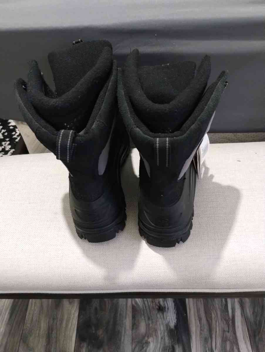 Kamik - Griffin, Georgia - FleaMarketBay