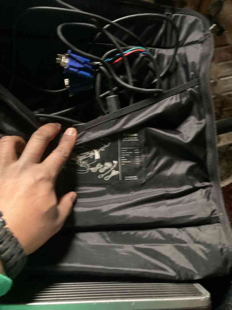 Canon REALiS X600 LCoS Projector - Essington, Pennsylvania - FleaMarketBay