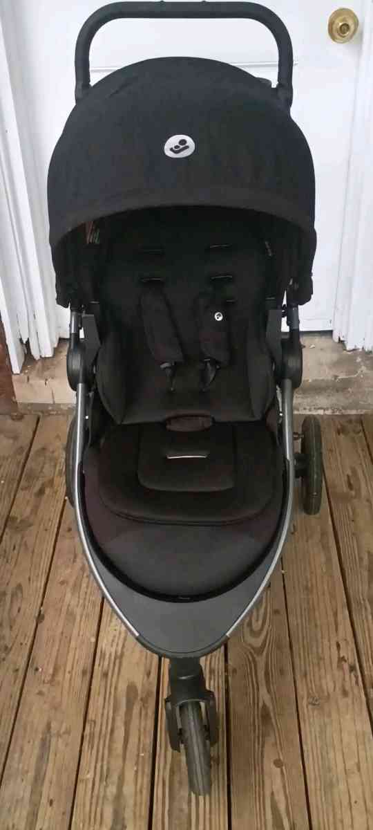 2023 MaxiCosi Gia XP Luxe 3Wheel Stroller  Black