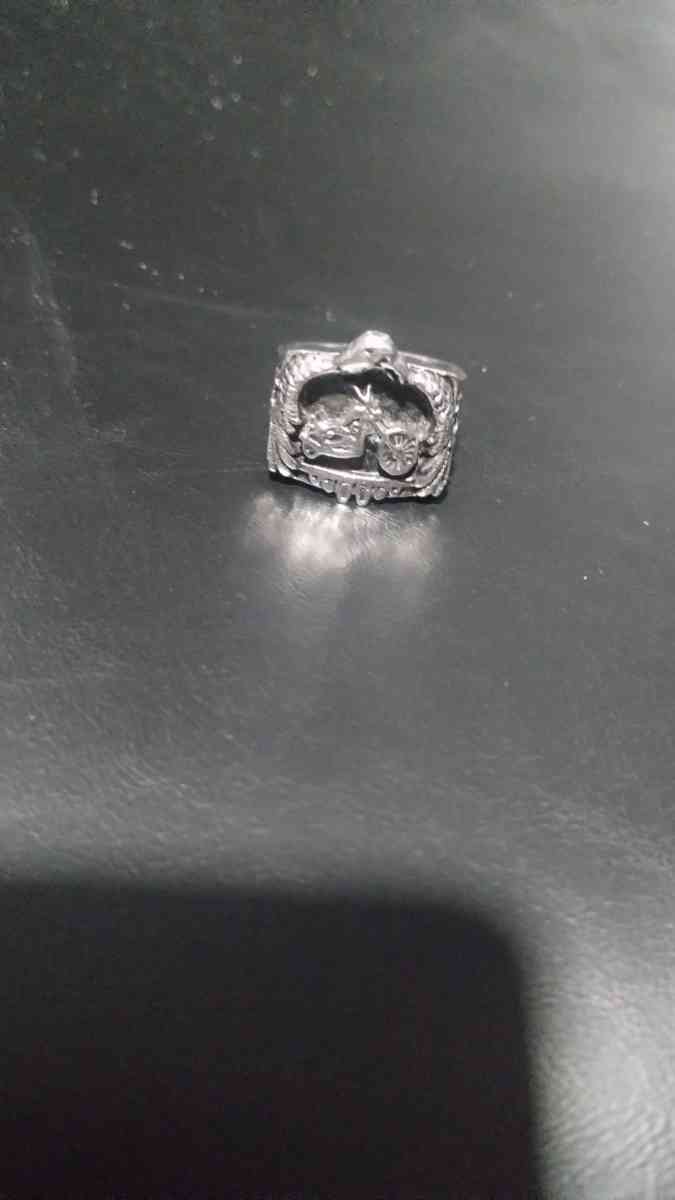 ride hard live free ring - Las Vegas, Nevada - FleaMarketBay