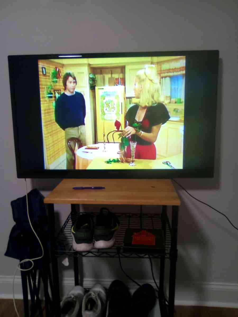 insignia TV 40 inch - Madison, Tennessee - FleaMarketBay