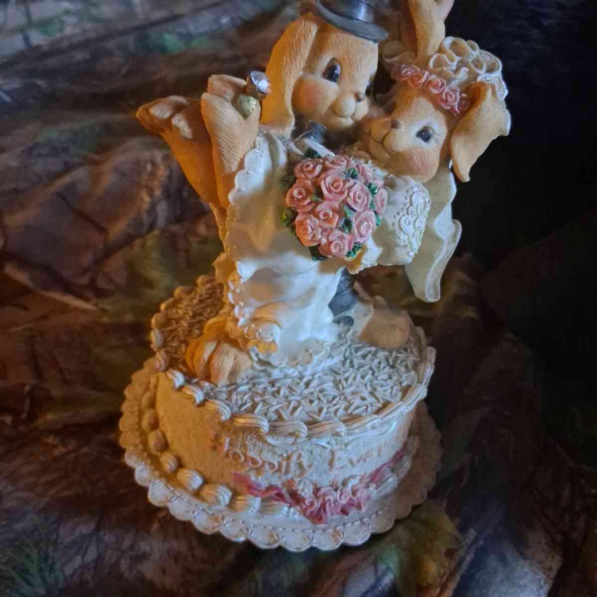 Colltion of some Angels about 5 a pieece beutiful like new - Pottsville, Pennsylvania - FleaMarketBay