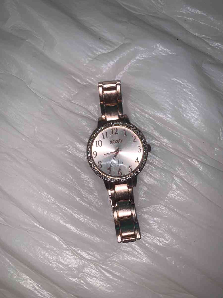 xoxo gold plated watch - Tampa, Florida - FleaMarketBay