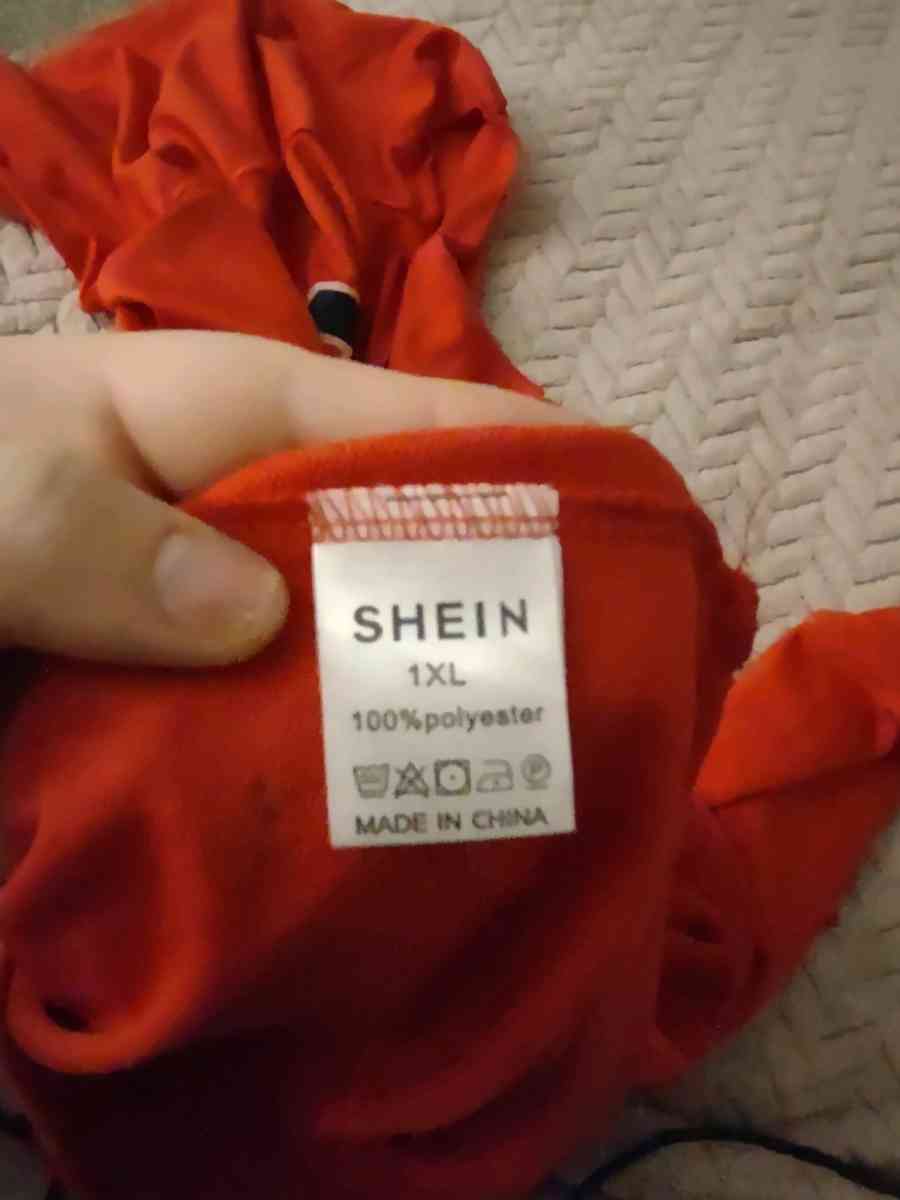 red off the shoulder sweater - Hamilton, Ohio - FleaMarketBay