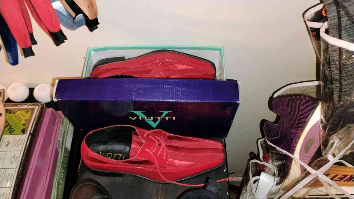 Shoes - Columbia, Pennsylvania - FleaMarketBay