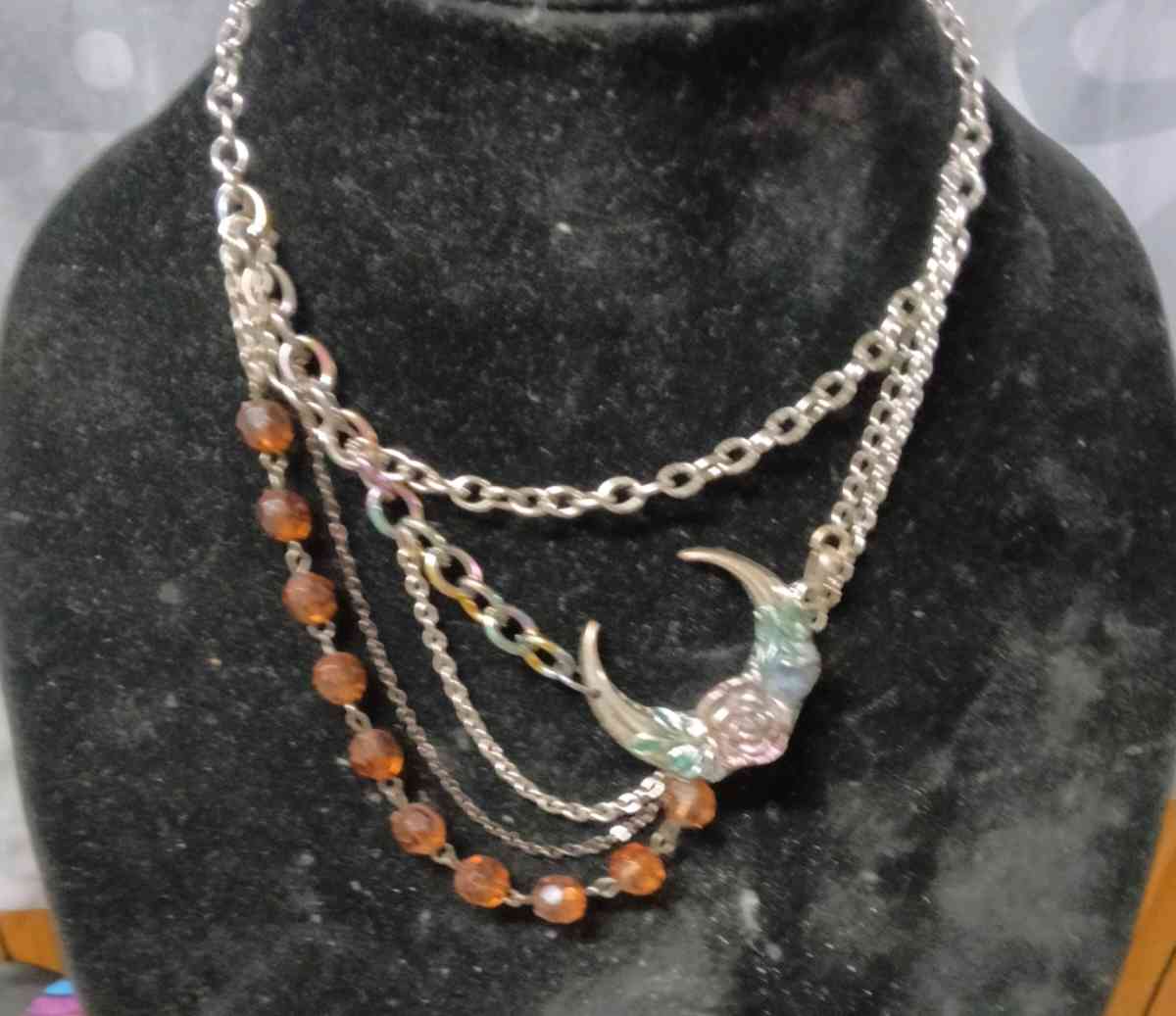 multiple chains moon stars and brown accent beads - Lufkin, Texas - FleaMarketBay