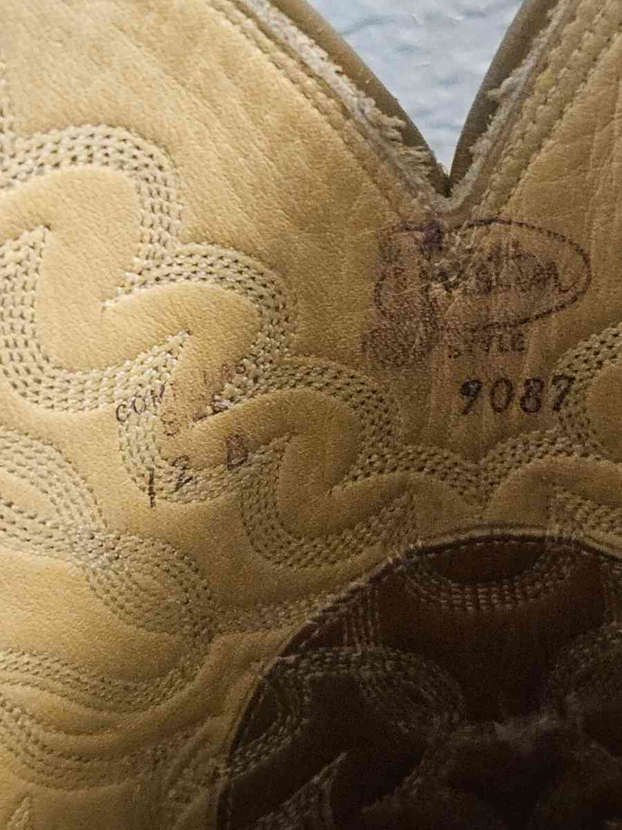 Vtg Justin Cowboy Boots - Tulsa, Oklahoma - FleaMarketBay