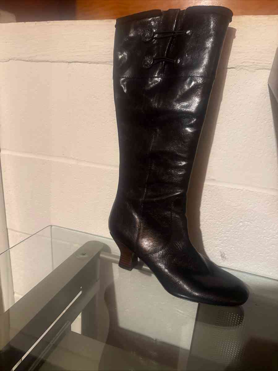 naya black - Toledo, Ohio - FleaMarketBay