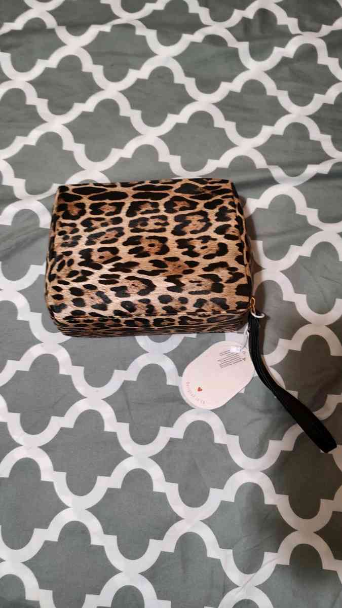 makeup bags - Scranton, Pennsylvania - FleaMarketBay