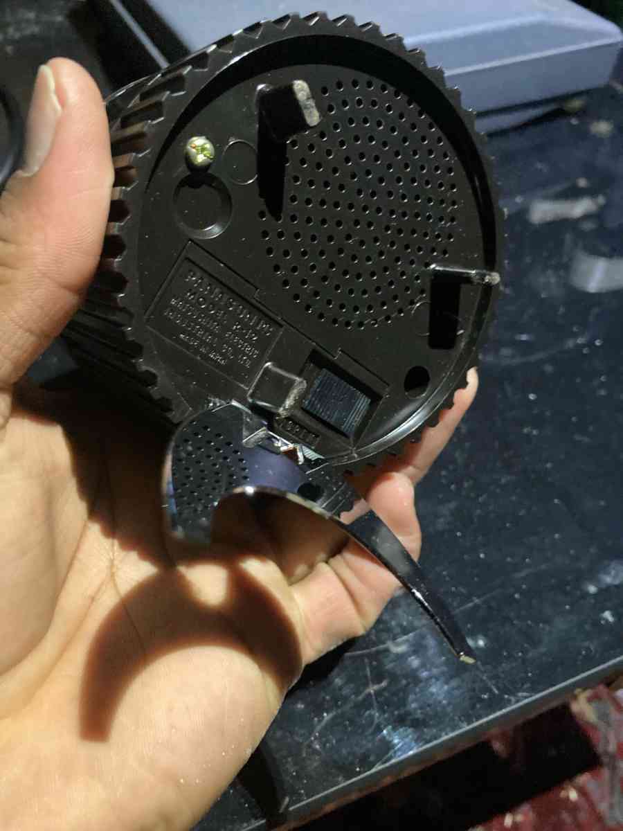 Panasonic Model R12 AM Transistor Radio - Essington, Pennsylvania - FleaMarketBay