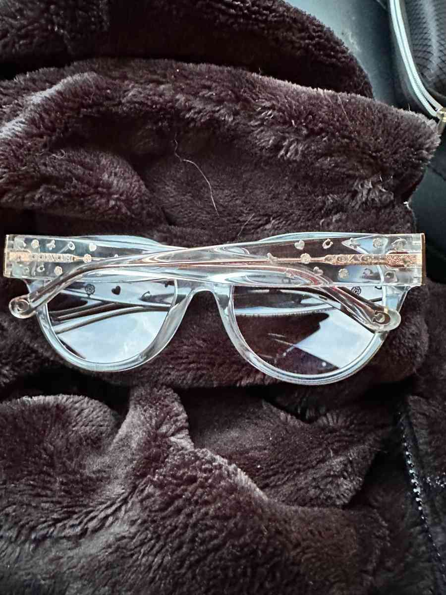 coach sunglasses - Hamilton, Ohio - FleaMarketBay