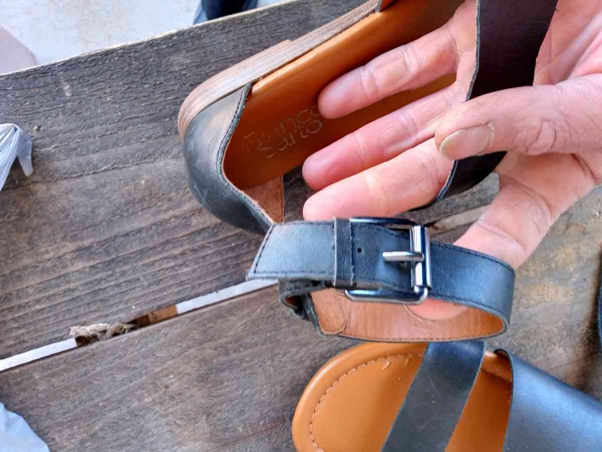 Womens Branco Sarto sandles like new - Dallas, Texas - FleaMarketBay