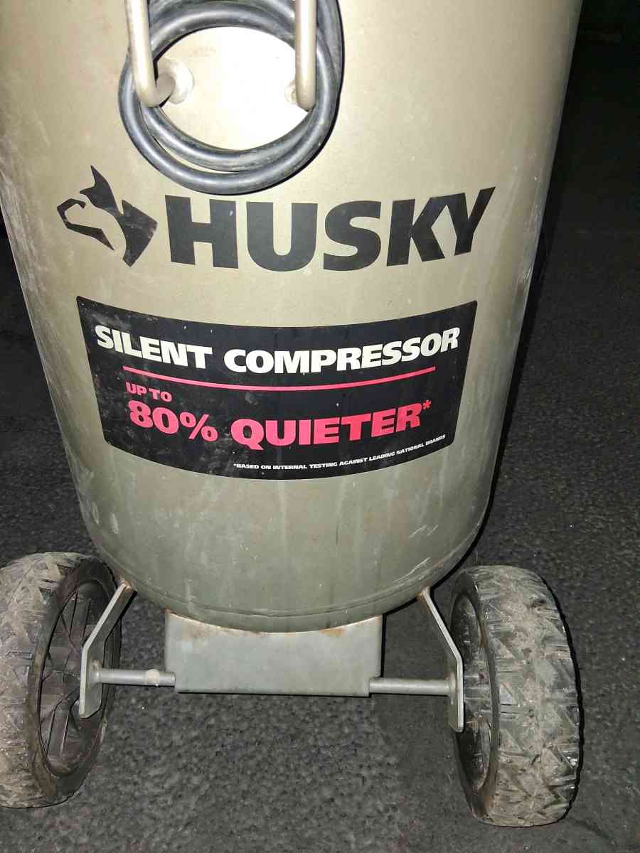 27 Gallon HUSKY Compressor - Phoenix, Arizona - FleaMarketBay