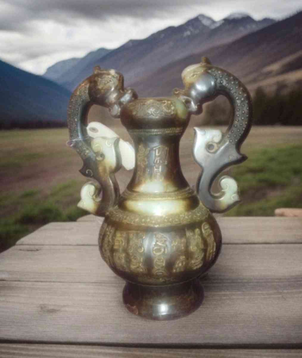 Chinese dragon vessel - Anaheim, California - FleaMarketBay