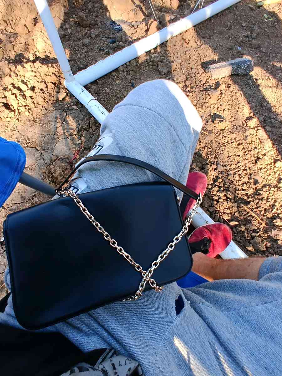 Cartier cross body mini purse - Irving, Texas