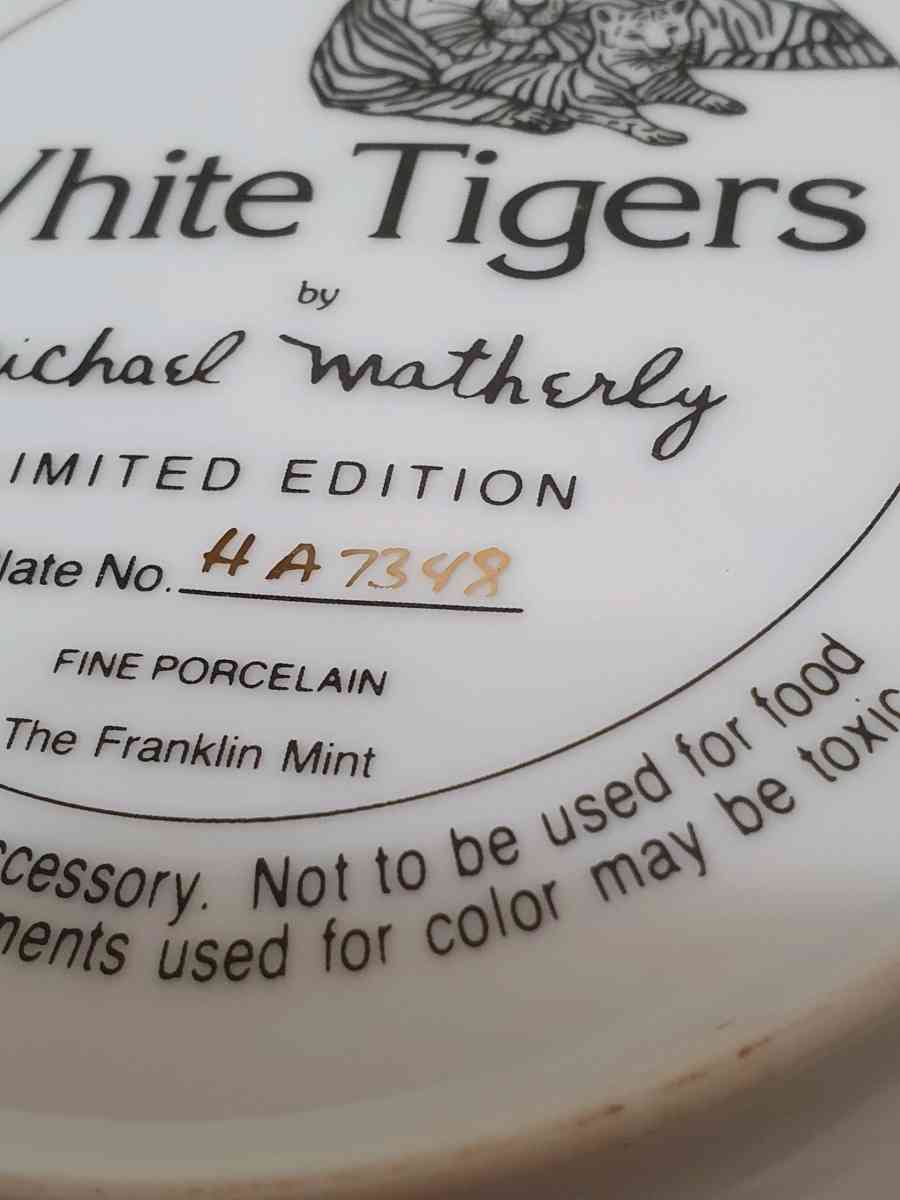Vintage National Wildlife Federation WHITE TIGERS Plate TFM - Toms River, New Jersey - FleaMarketBay